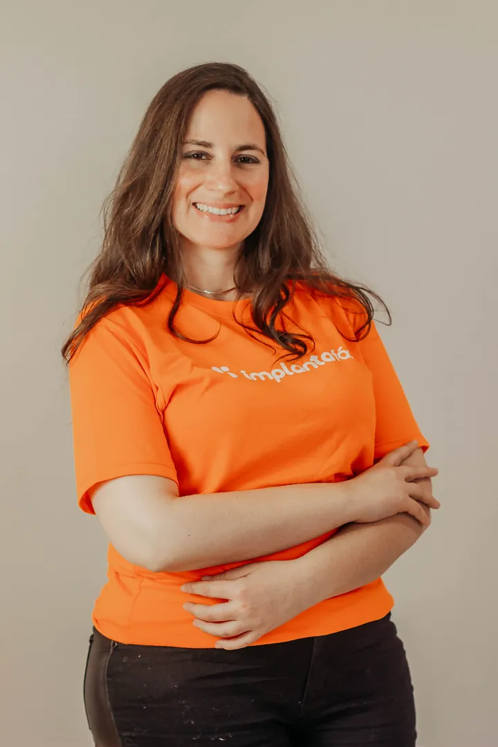 Vanessa, da equipe Implanta Fácil